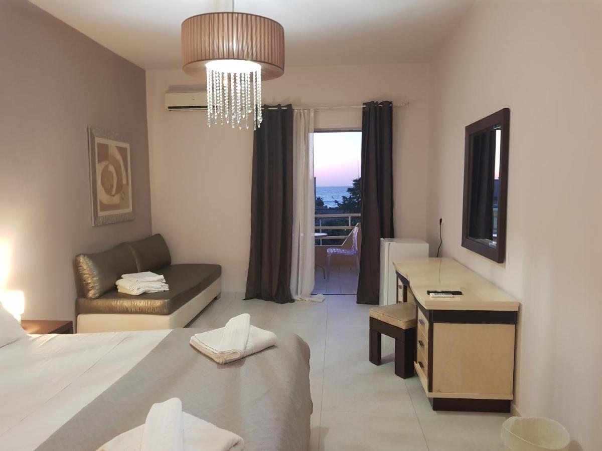 Dioni Hotel Adelianos Kampos Eksteriør bilde
