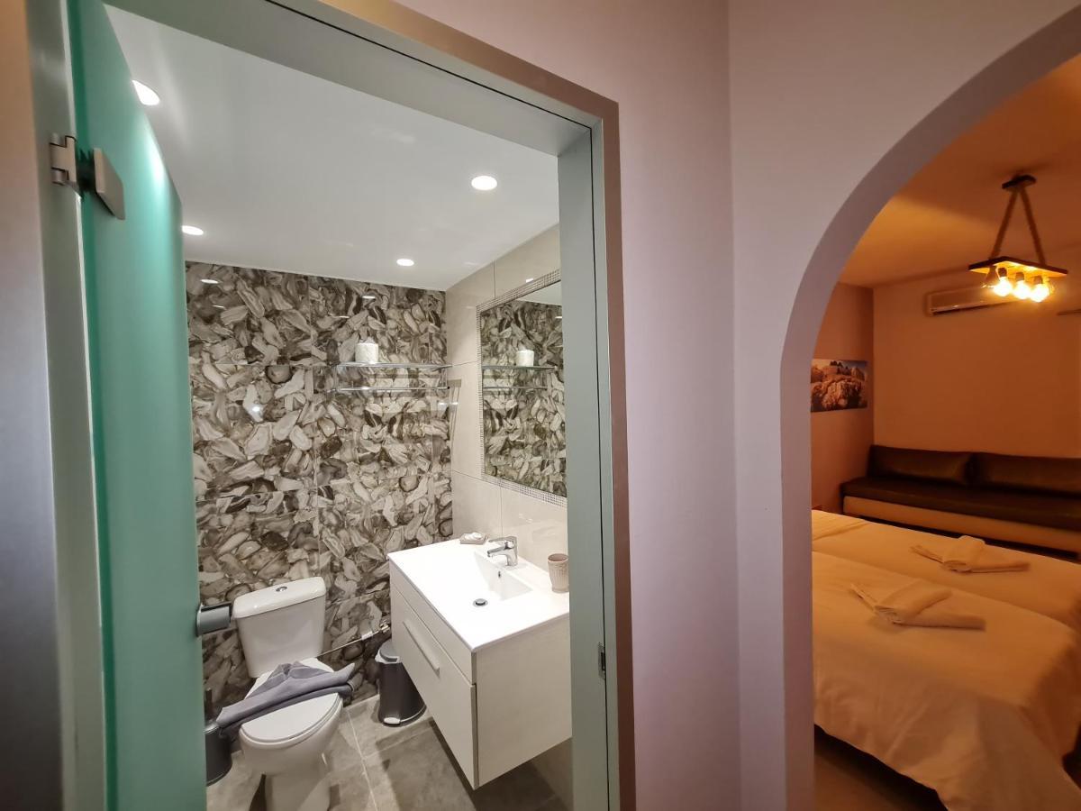 Dioni Hotel Adelianos Kampos Eksteriør bilde