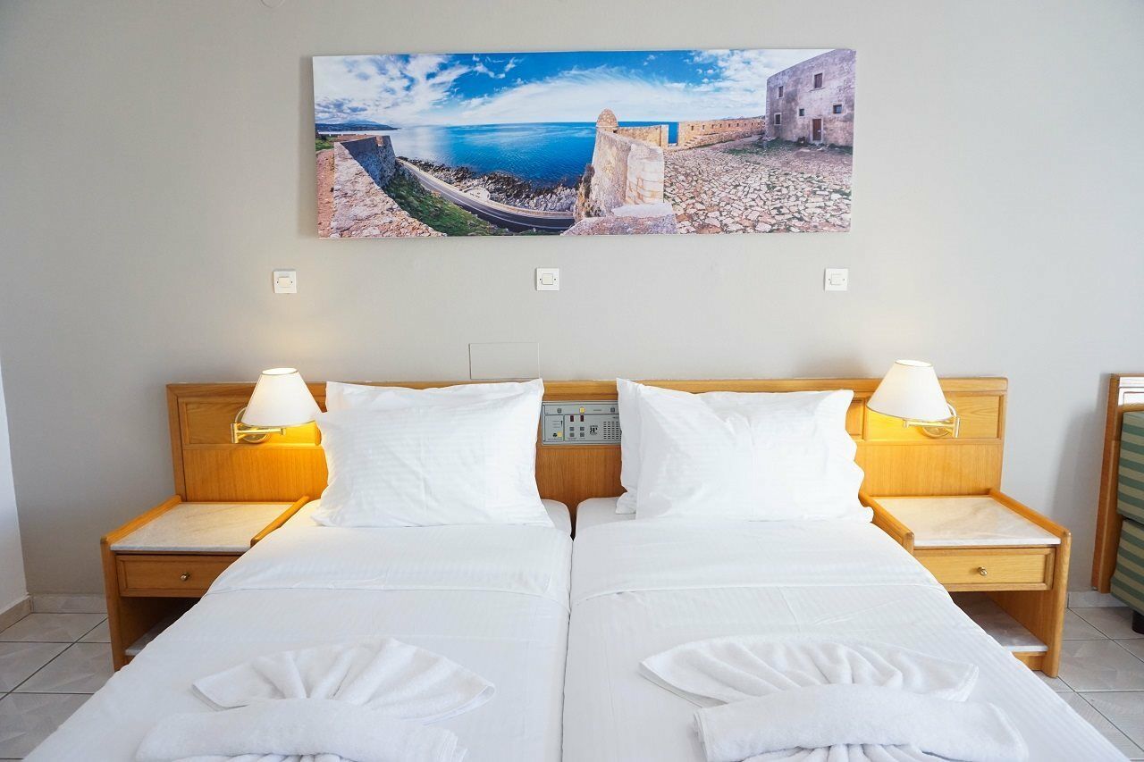 Dioni Hotel Adelianos Kampos Eksteriør bilde